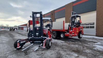 To Moffett medbringertrucks er leveret fra SAWO Nørresundby