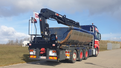 Hiab kran påbygget eksisterende bil