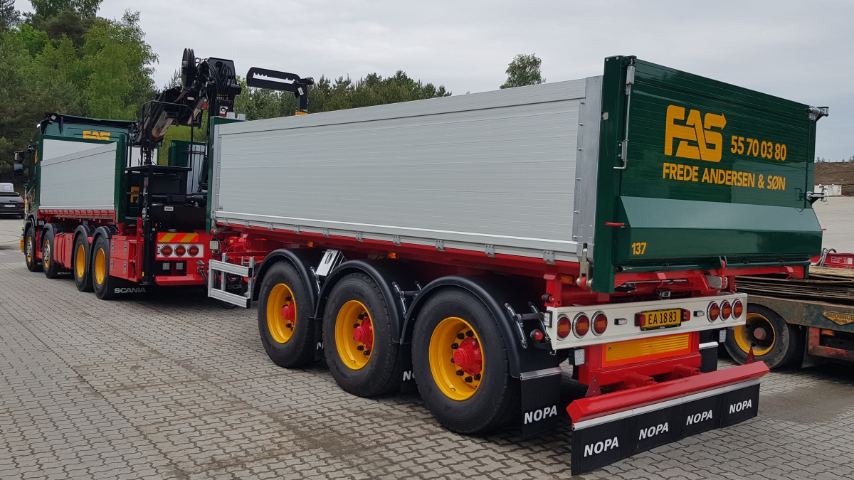 HIAB X-HiPro 302 EP-5 CD + NOPA FTPL320 + NOPA KTS240