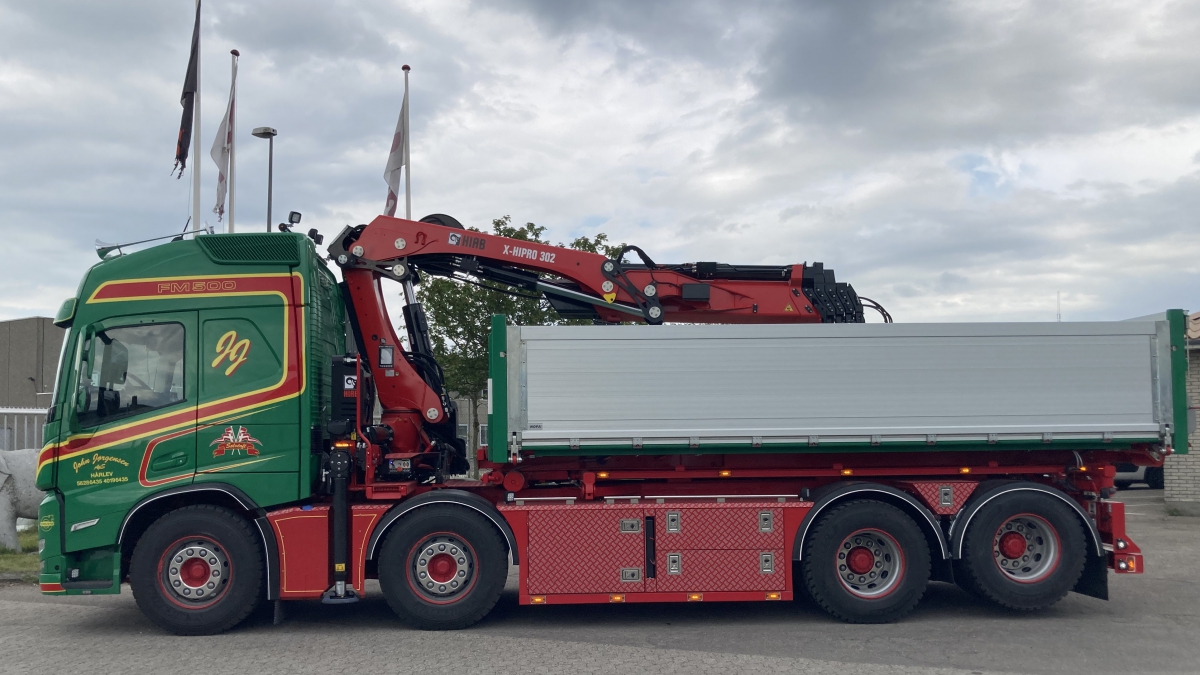 HIAB X-HiPro 302 EP-5 CD / SAWO CLF326S-3W / NOPA CPL320