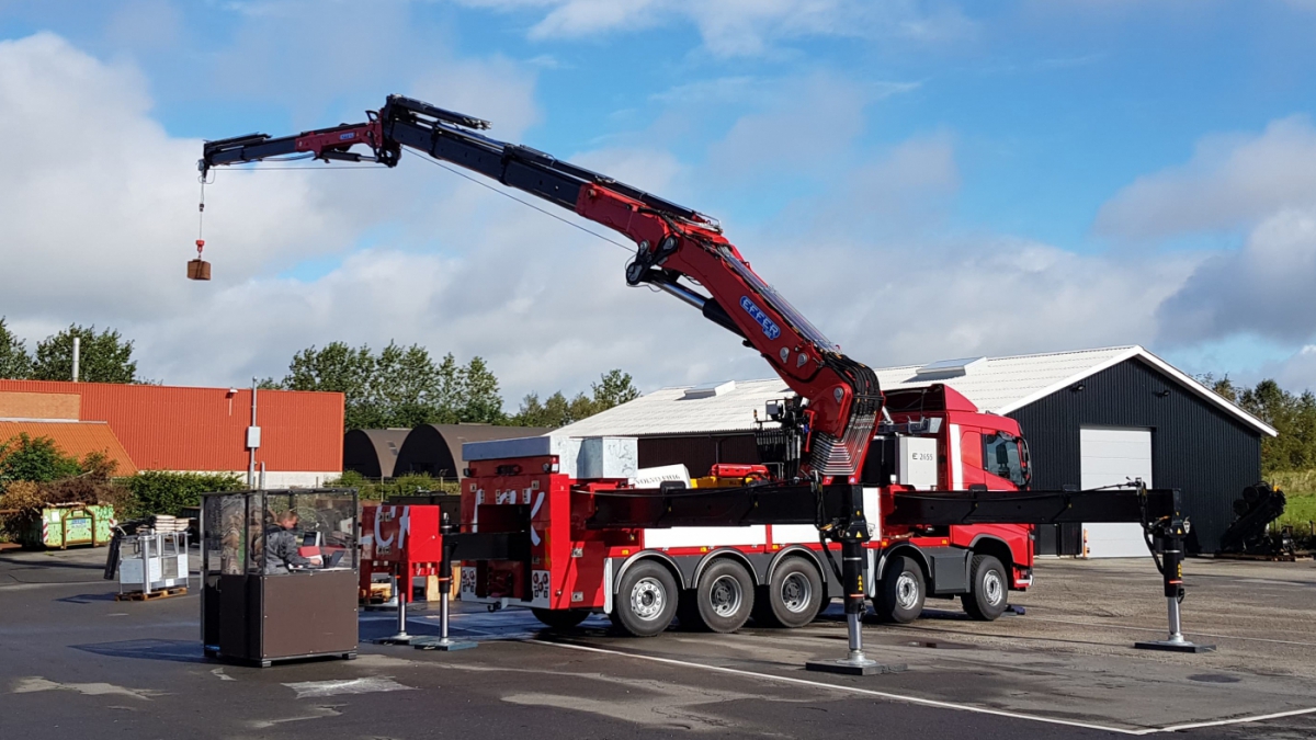 EFFER 2655 7S+6S+3S - billedet er taget hos SAWO i Støvring under testkørsel